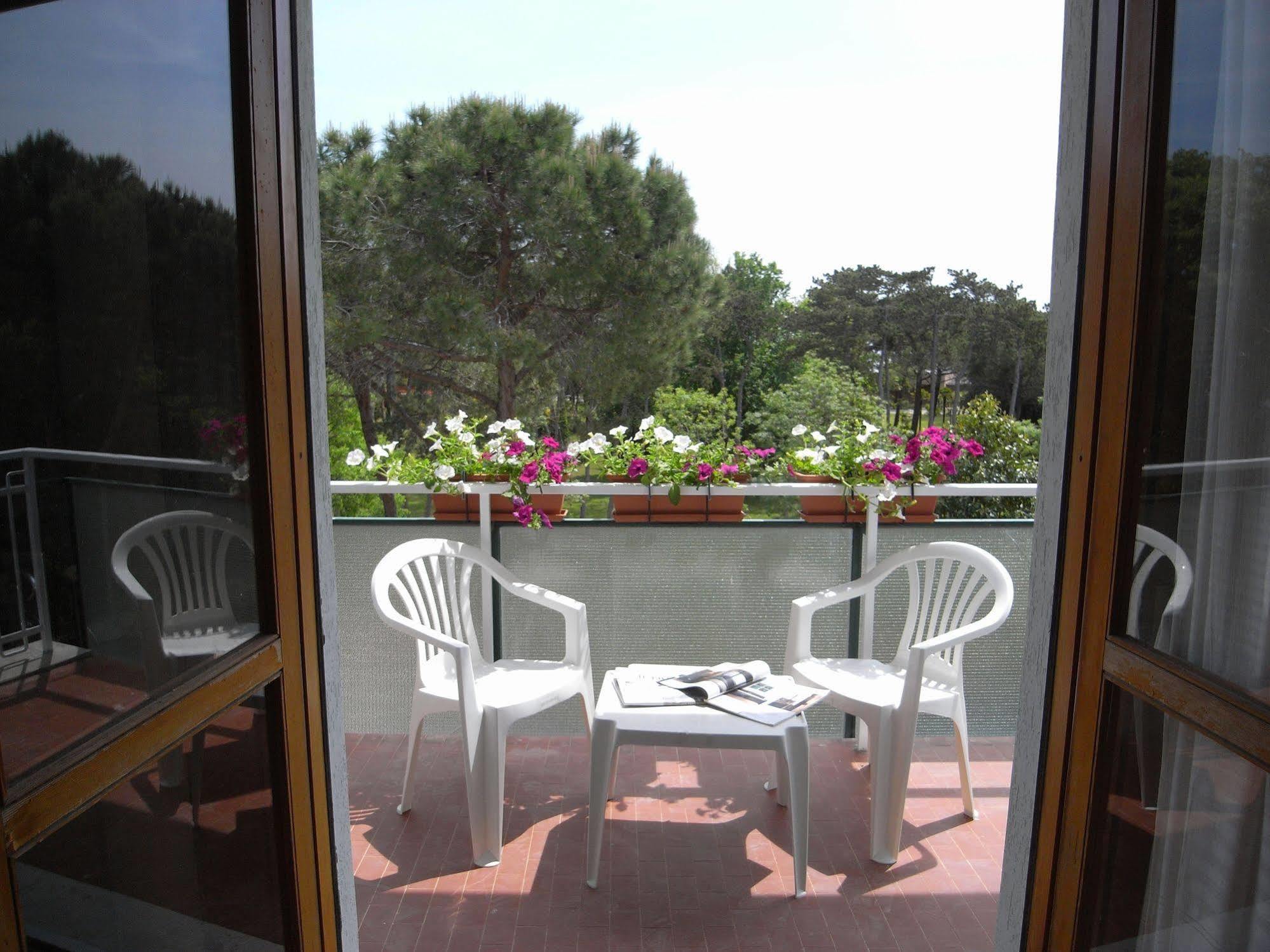 Hotel Moreri Grado Exterior foto